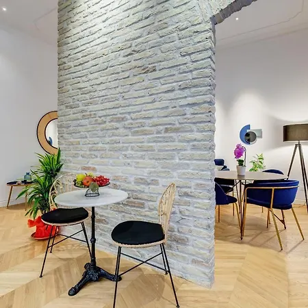 The Heart Of Luxury House Rome